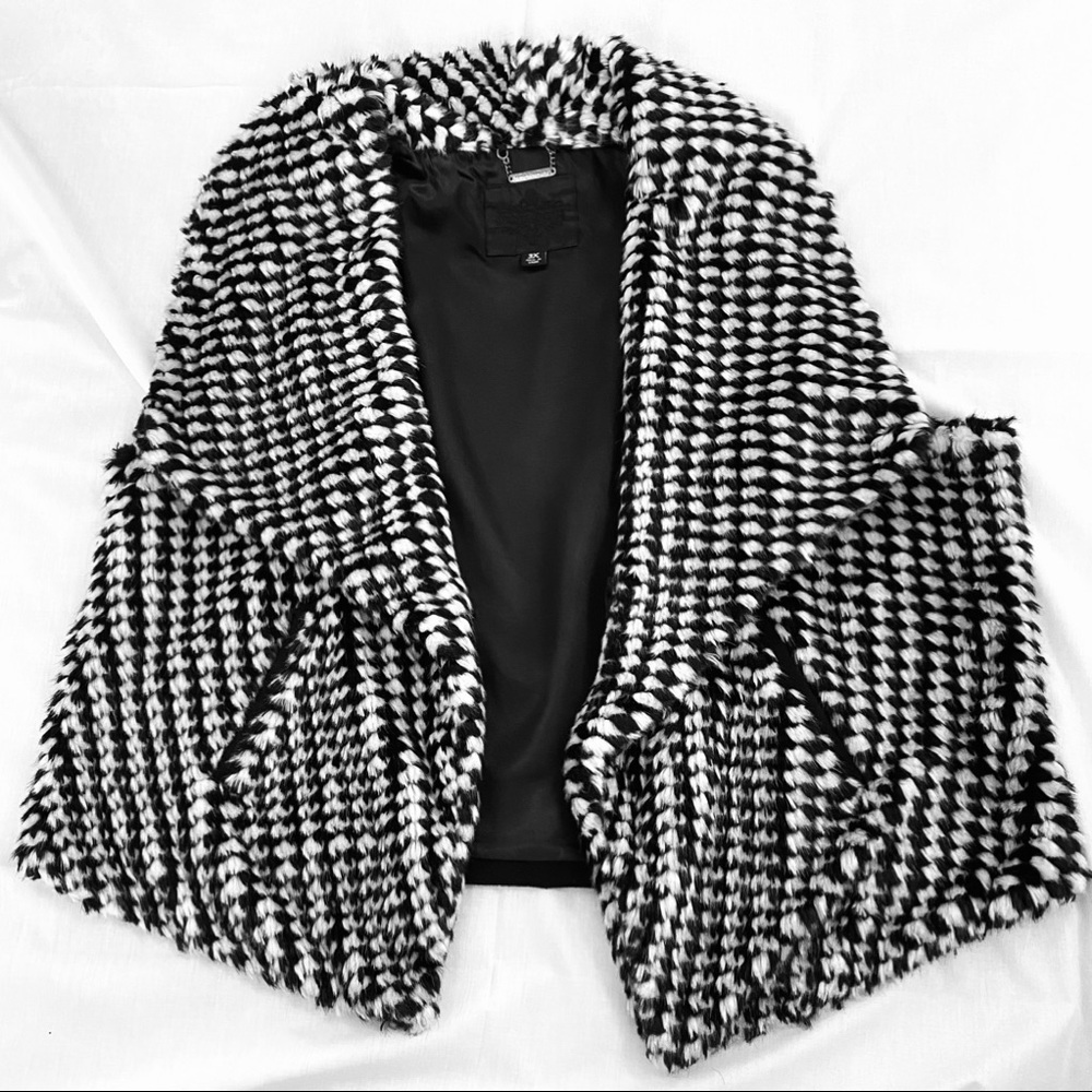 COPY - JOU JOU Faux Fur Vest with Pockets, 3X